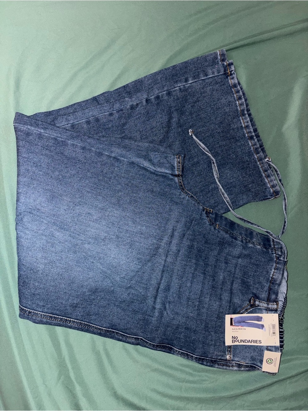 No Boundaries Women's Blue Denim Pull On